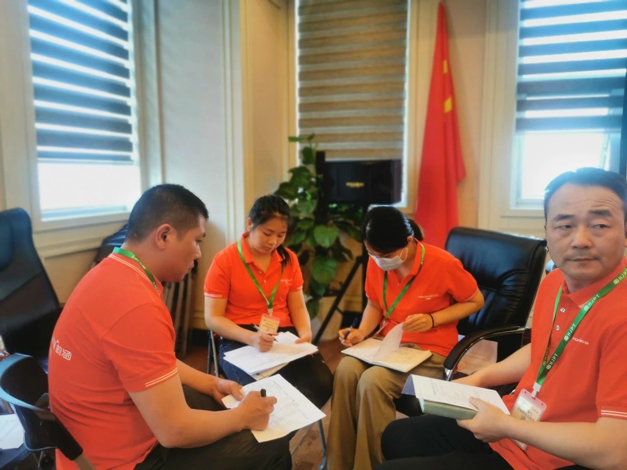 9aa81152-aff4-4178-8d30-95a42ccd4309